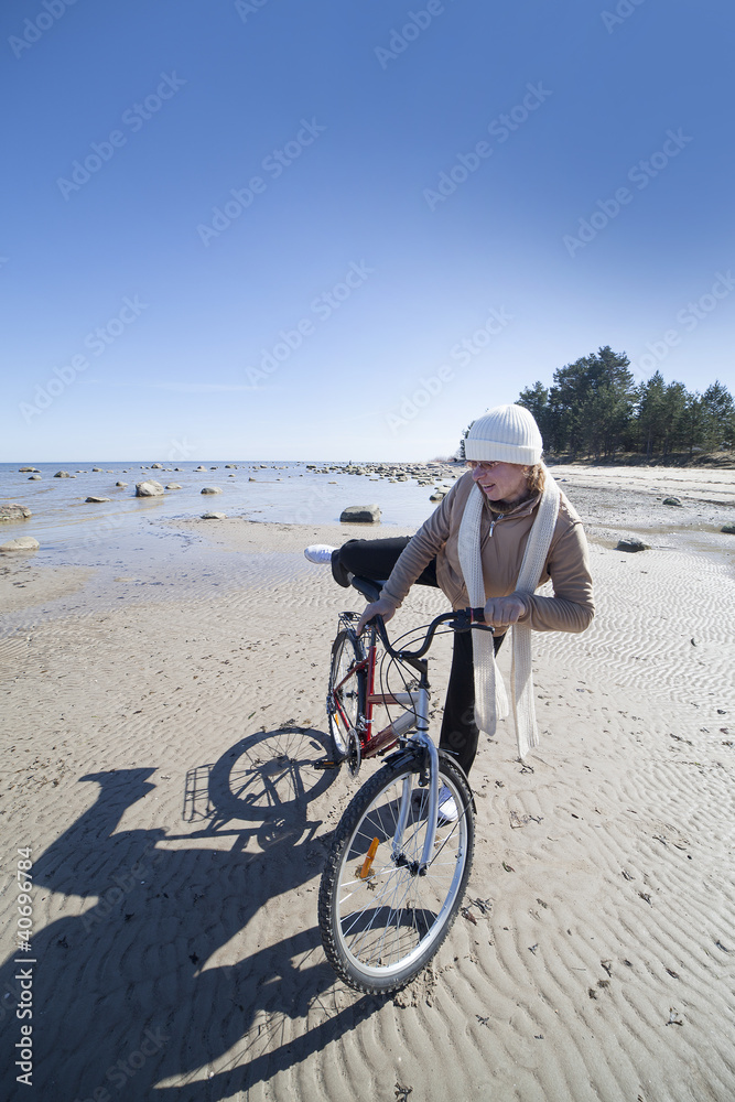 Fototapeta premium Cyclist at sea.