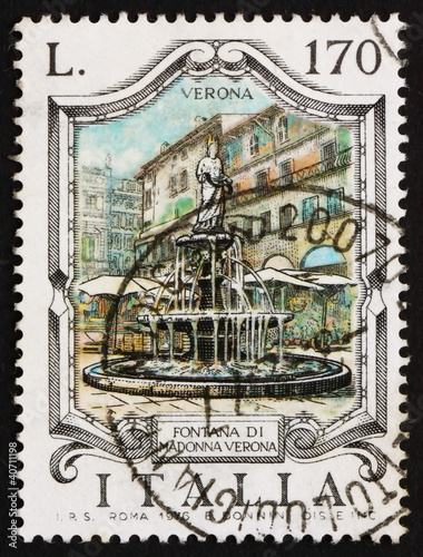 Postage stamp Italy 1976 Madonna Fountain, Verona photo