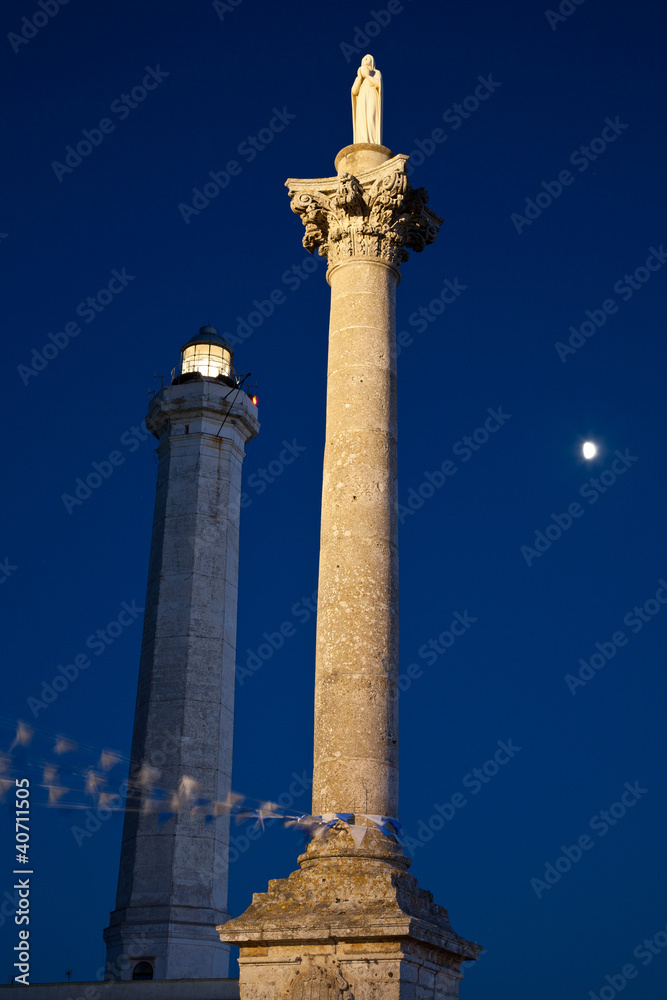 S.Maria di Leuca faro e colonna