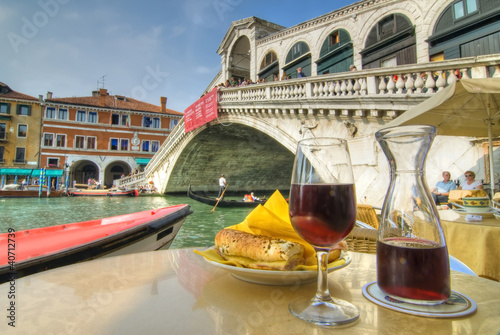 Lunch on Grand Canal © wallaceweeks