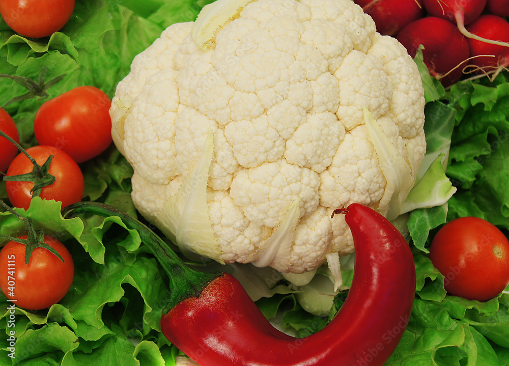 Fresh cauliflower,pepper,green salad and cherry tomato Fresh cauliflower,pepper,green salad and cherry tomato