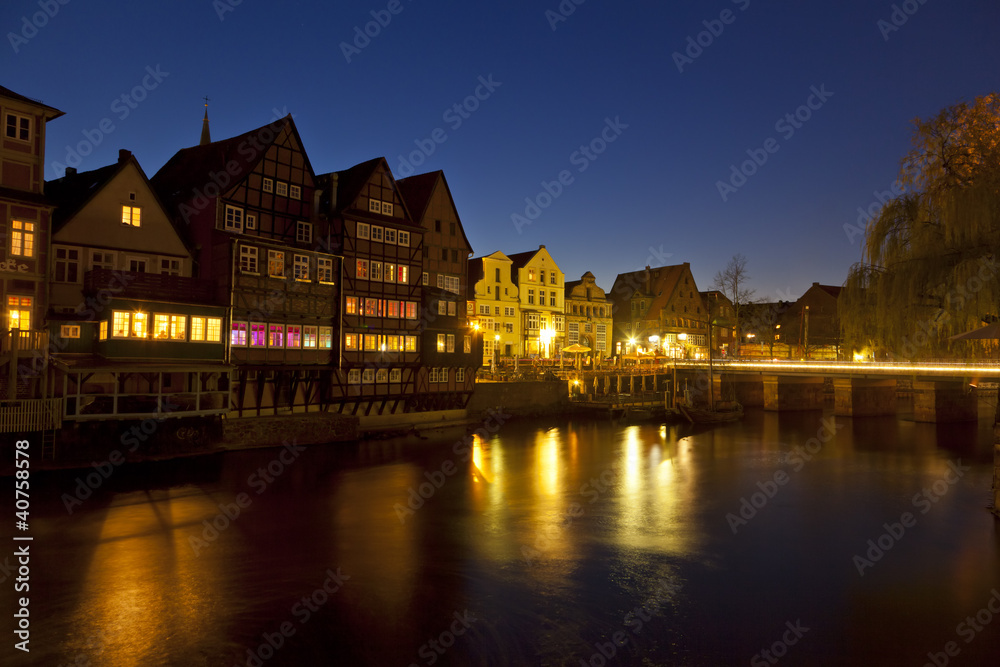Alter Hafen Lüneburg bei Nacht
