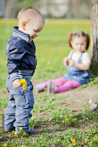 Kids in the nature © BGStock72