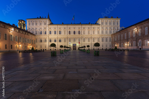 Palazzo Reale di Torino al tramonto (4) - Piazza Castello
