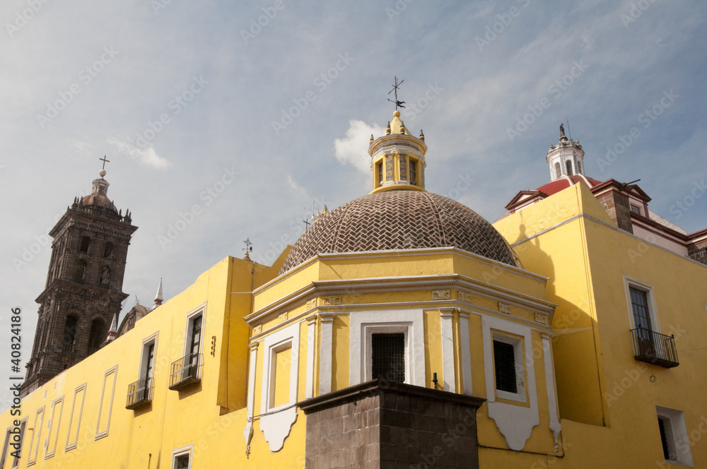 Fototapeta premium Backside of Puebla cathedral, Mexico