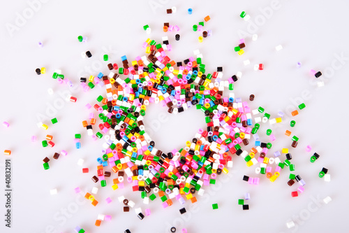 Fotografija Play beads in the shape of a heart