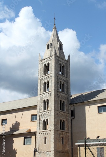 Finale Ligure - campanile in pietra