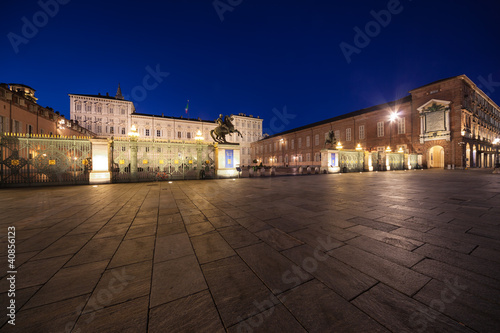 Palazzo Reale di Torino di notte - Piazza Castello