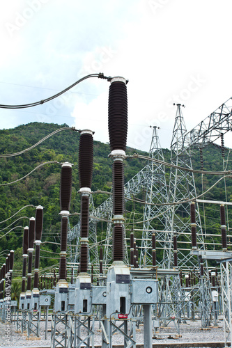 Power circuit breaker in substation