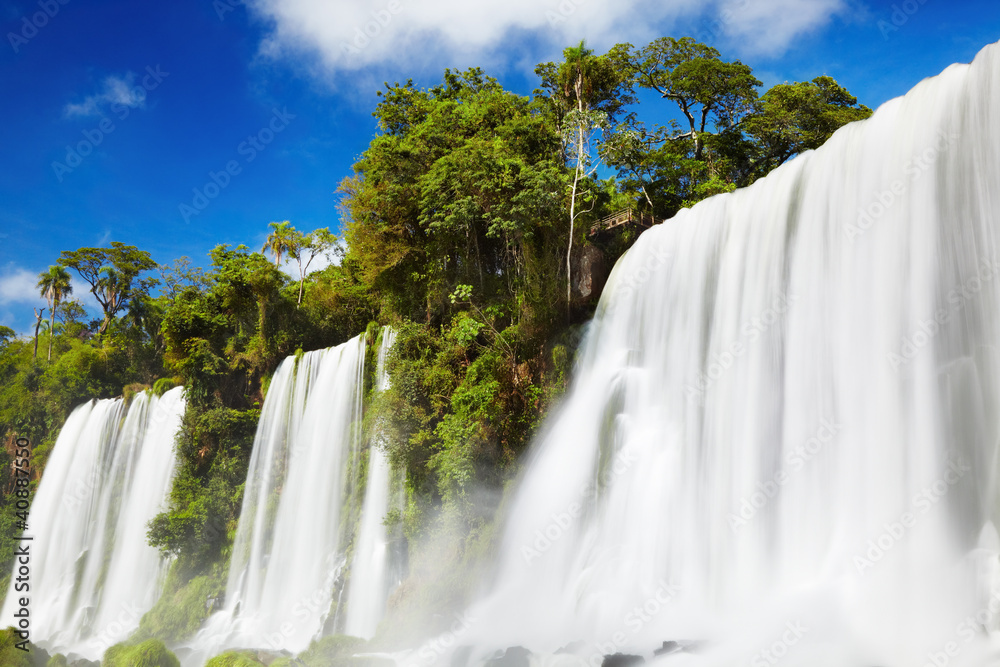 Fototapeta premium Iguassu Falls, widok od strony argentyńskiej