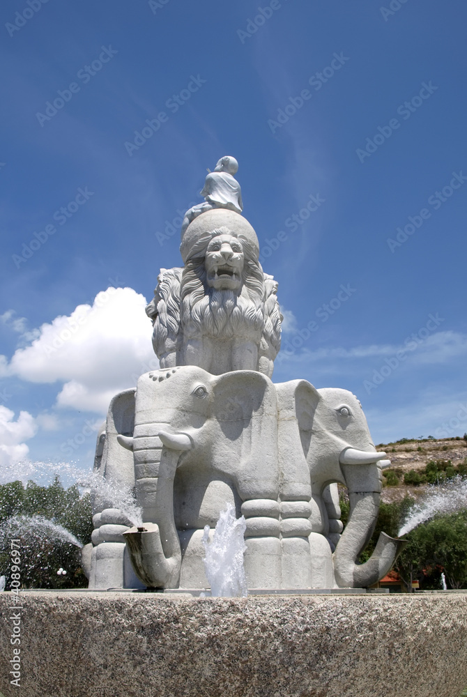 Naklejka premium Fountain