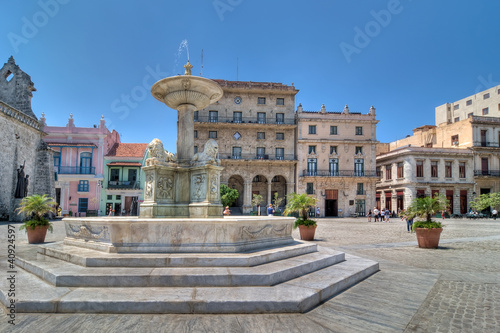 Plaza de San Francisco in Havana © Cisek Ciesielski