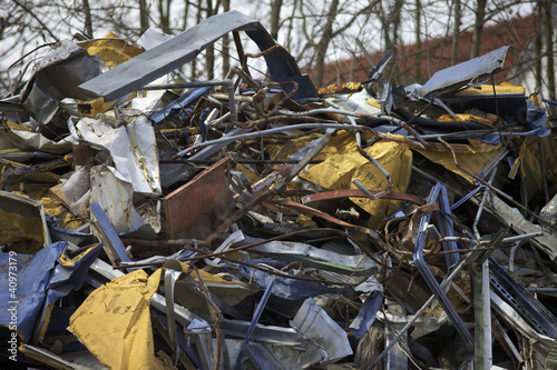 Schrott und Metallteile zum Recycling © Ewa Leon