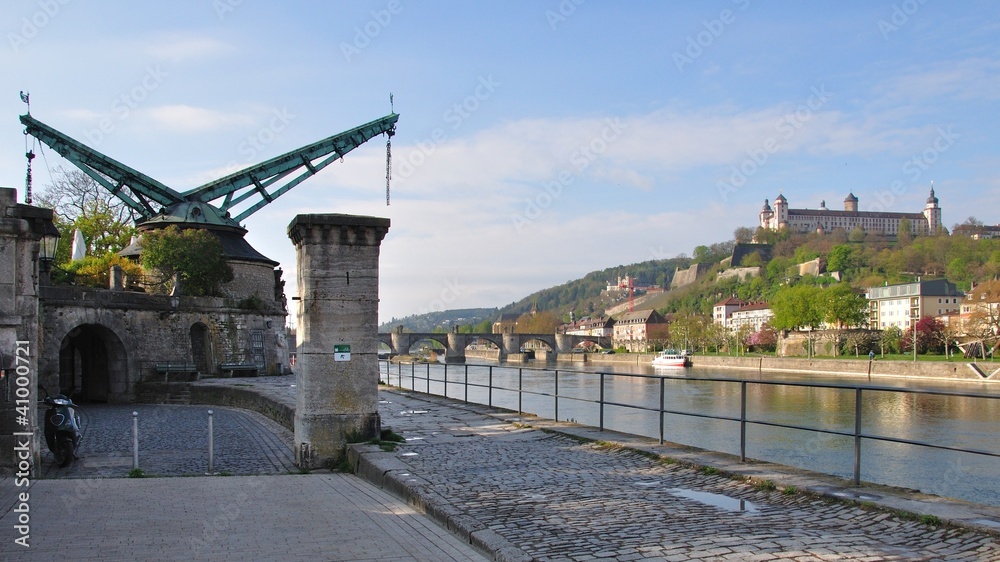 Fototapeta premium Würzburg, Alter Kranen