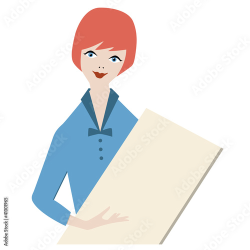 Femme présentant un tableau
