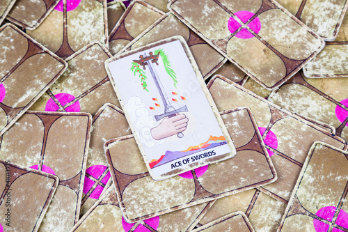 Ace of Swords, Tarot card, Major Arcana (2)