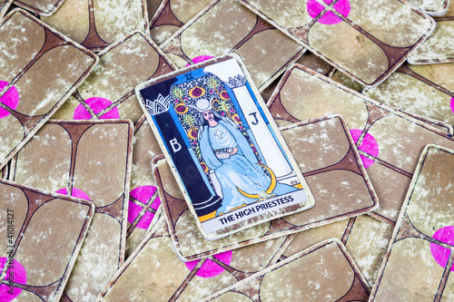 The High Priestess, Tarot card, Major Arcana (2)