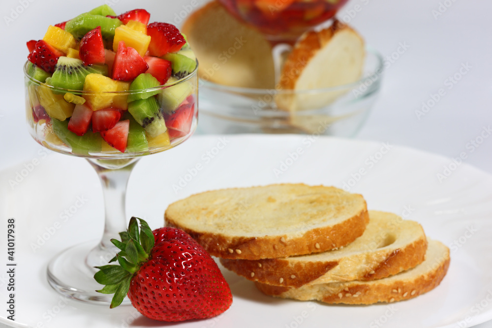 Bread with fresh kiwi, strawberry, pineapple Bread with fresh kiwi, strawberry, pineapple