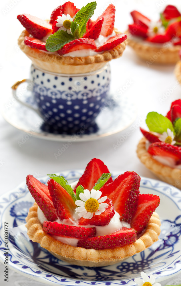 Strawberry tartlets Strawberry tartlets