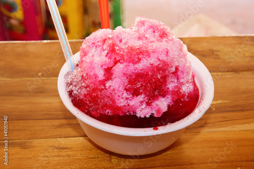 strawberry shaved ice