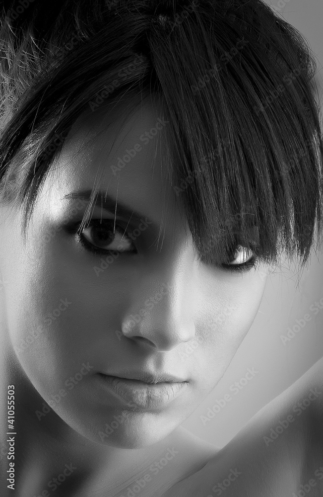 Fototapeta premium Woman silhouette portrait in Black & White