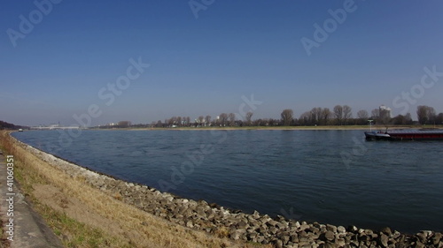 Wallpaper Mural Transport Schiff auf dem Rhein bei Köln Torontodigital.ca