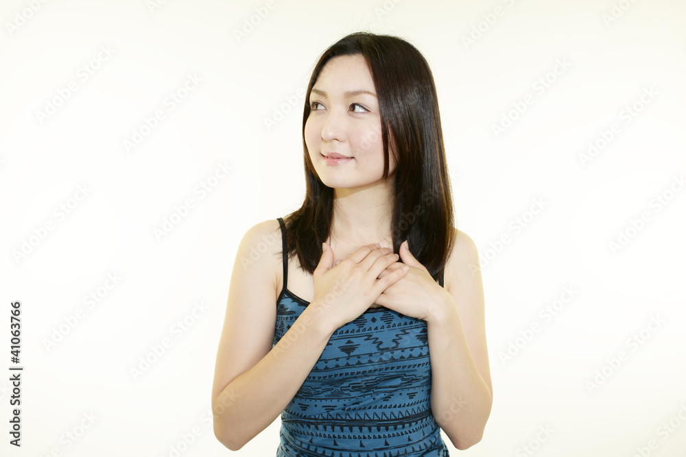 エステに満足した表情の女性 エステに満足した表情の女性