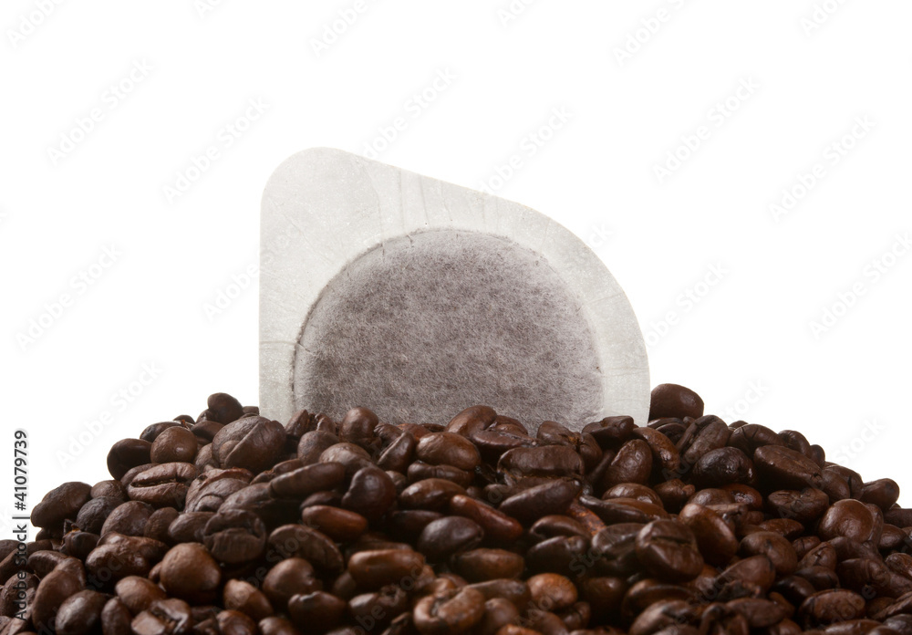 Naklejka premium Cialda su montagna di caffè