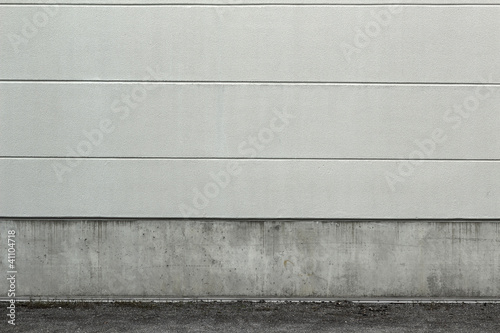 white outdoor Wall, white painted Wall, Facade © georg thiel