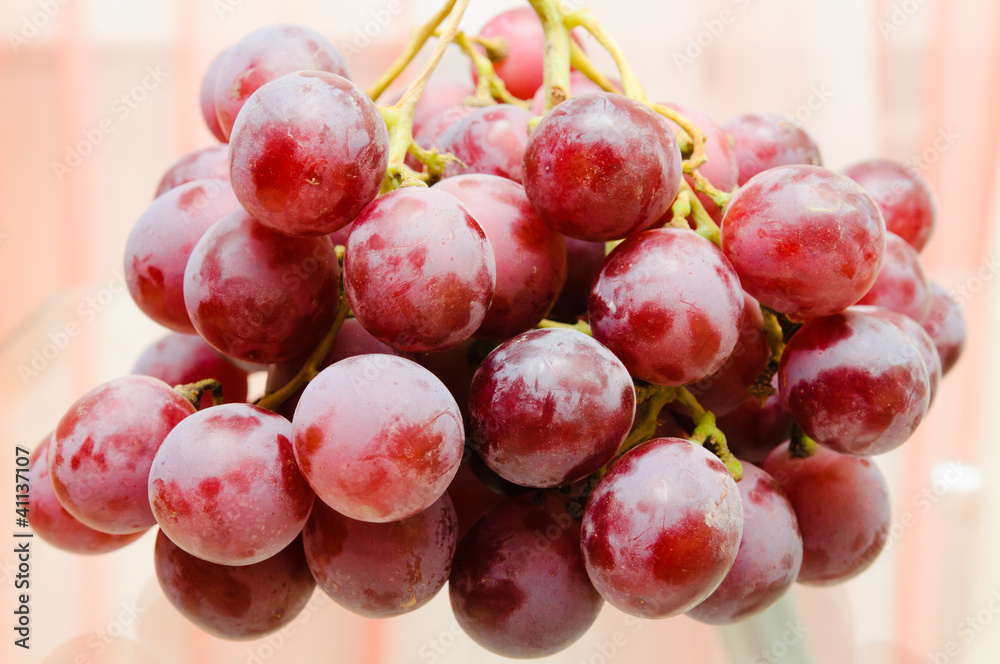 red grapes