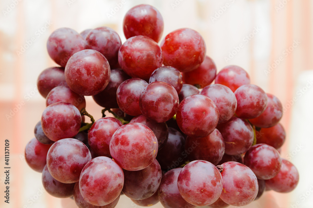 red grapes red grapes