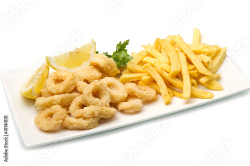 calamari fritti con patatine
