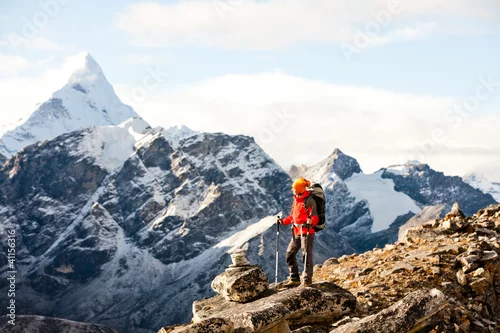 Obraz Turysta w górach Himalajach