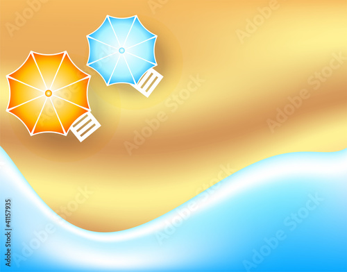 Spiaggia con ombrelloni e lettini