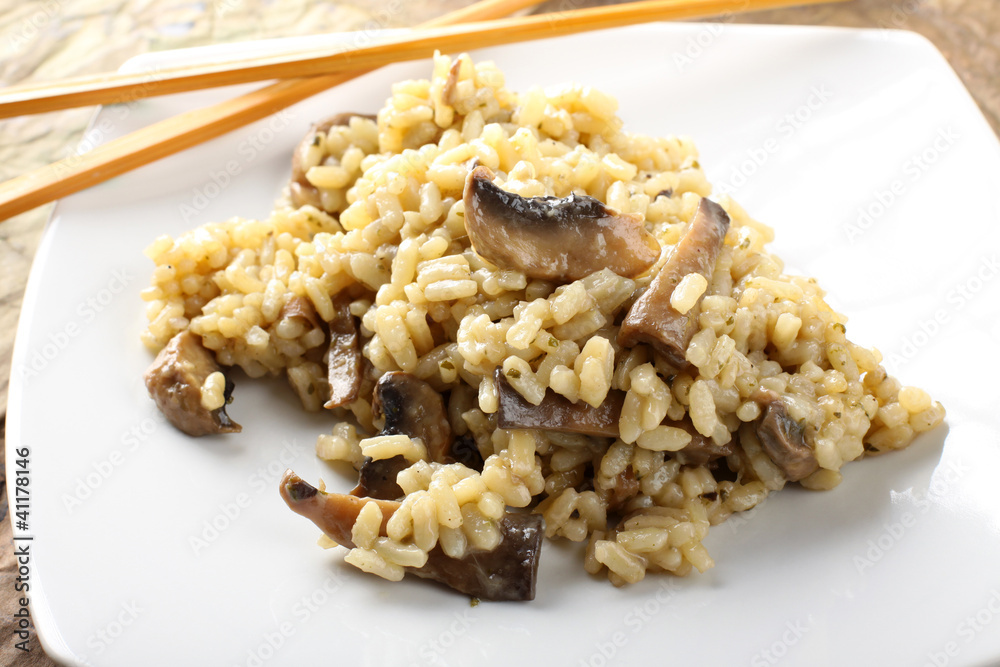 Risotto with fresh mushrooms