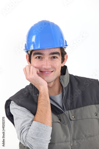 Portrait of a young builder © auremar
