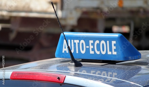 Enseigne de toit de voiture ' auto-école '