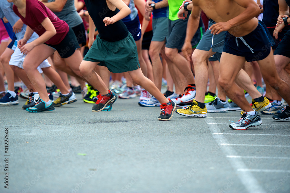Joggers Start Race