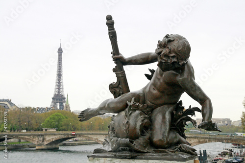 Sculpture on the Pont Alexander III in Paris © Kirill Livshitskiy