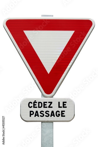 Panneaux de signalisation d'intersection avec route prioritaire