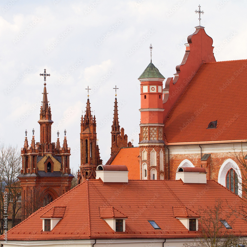Fototapeta premium St. Anne's and Bernardinu Church in Vilnius, Lithuania