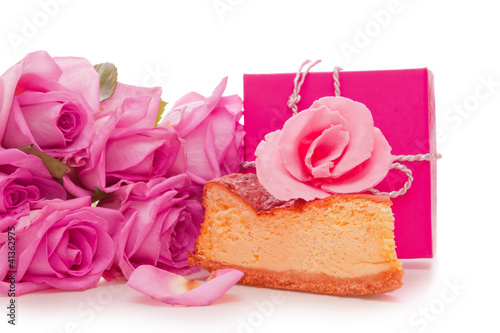 Pink rose bouguet on white,cheesecake