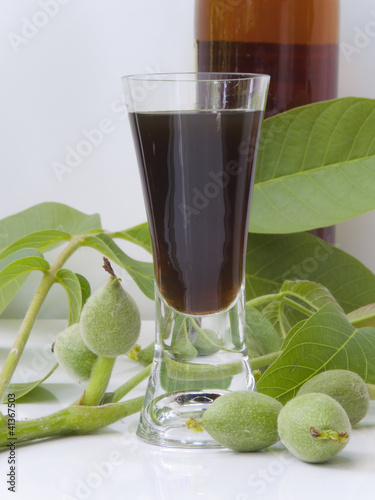 Walnut liquor