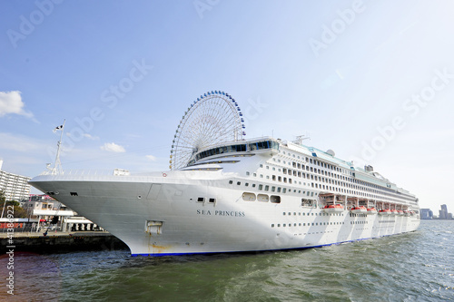 Osaka Bay Cruise © ponlawat