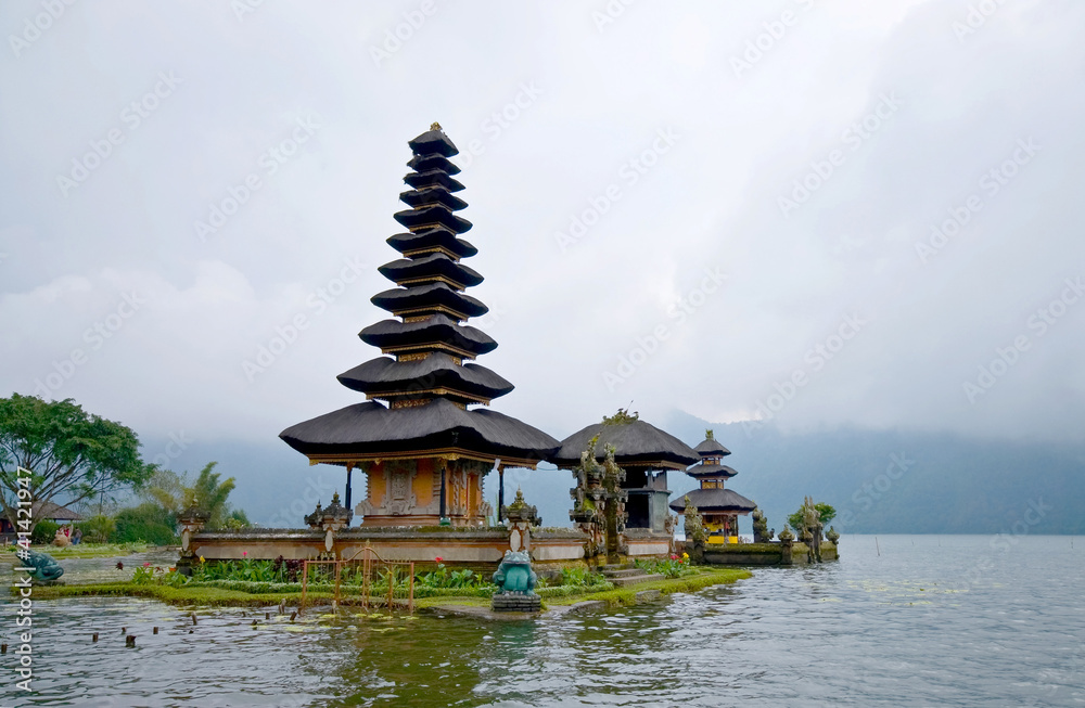 Famous Ulun Danu Bratan temple in Bali, Indonesia Famous Ulun Danu Bratan temple in Bali, Indonesia