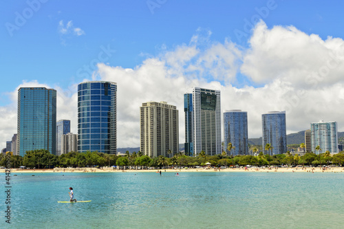 Quadro su tela Buildings along Ala Moana Beach