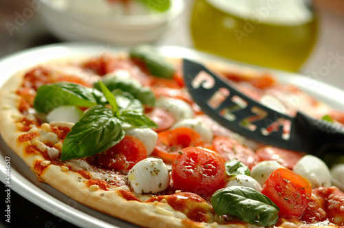 Pizza caprese photo