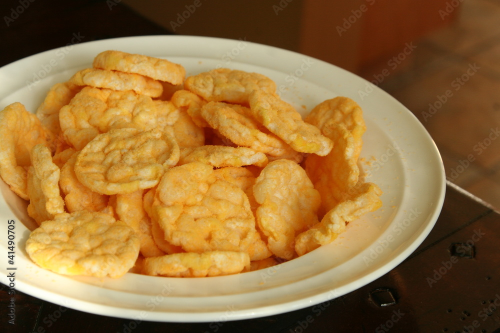 Cheese crackers in a white bowl