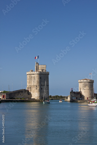Old harbor towers - La Rochelle