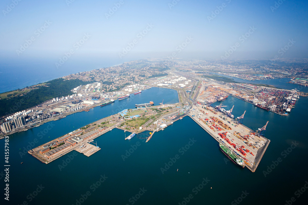 Obraz premium overhead view of durban harbor, south africa